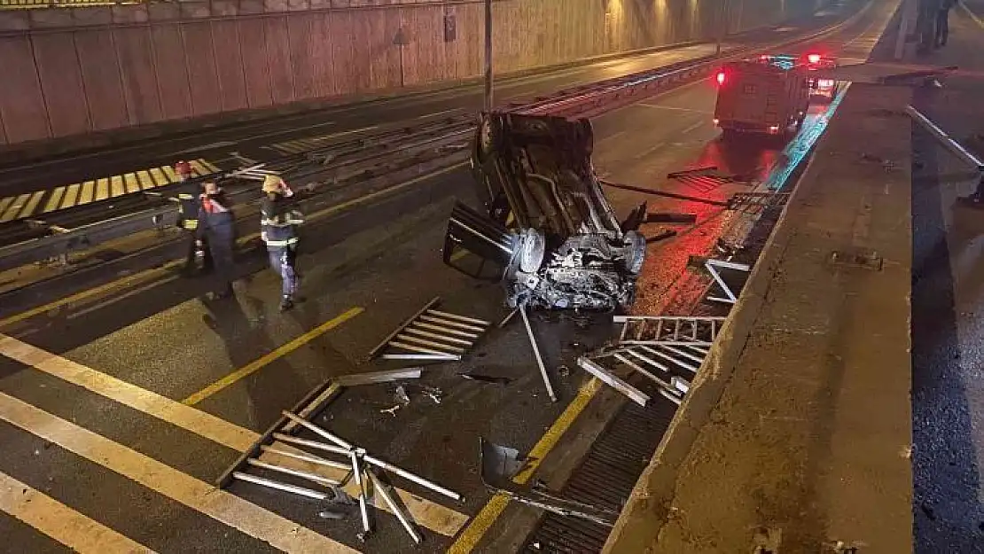 Yoldan çıkan ticari araç alt geçide düştü: 4 yaralı