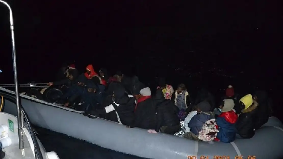 Yunan unsurlarınca geri itilen 29 düzensiz göçmen kurtarıldı