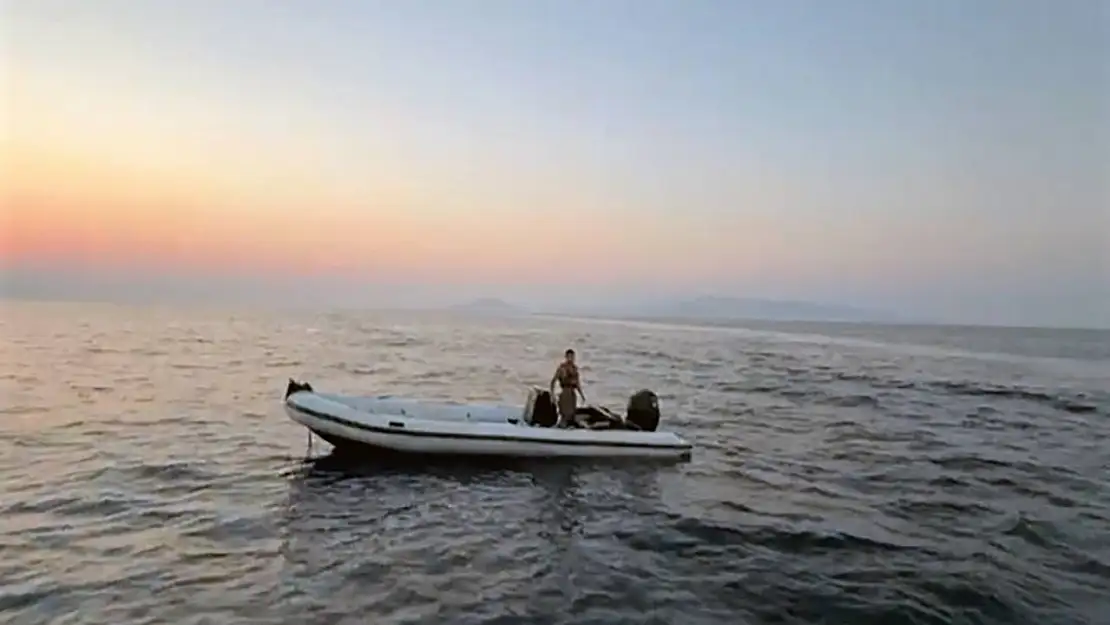 Yunanistan'ın geri ittiği düzensiz göçmen kurtarıldı