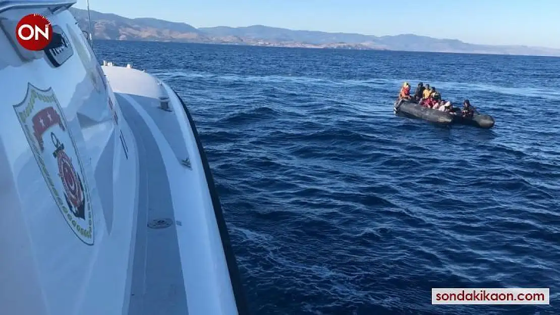 Yunanistan'ın ölüme terk ettiği 52 düzensiz göçmen kurtarıldı