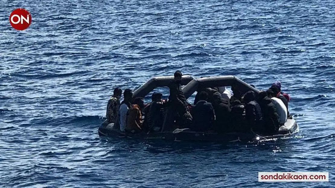 Yunanistan unsurlarınca geri itilen 36 düzensiz göçmen kurtarıldı