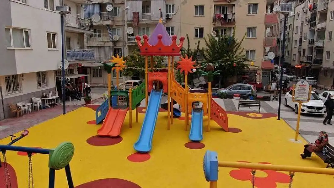 Yunusemre'de parklar yenileniyor