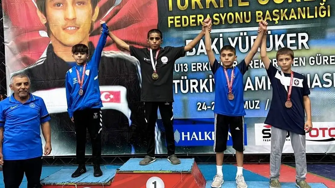 Yunusemreli Güreşçi Ramazan Özman Ordu'dan bronz madalya ile döndü