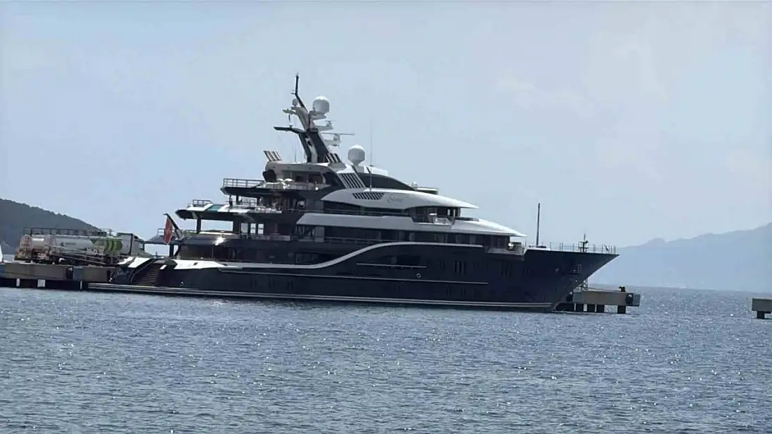 Yüzen saray Bodrum'da: 1 haftalık kira 1.1 milyon euro, yakıt bedeli 5 milyon TL