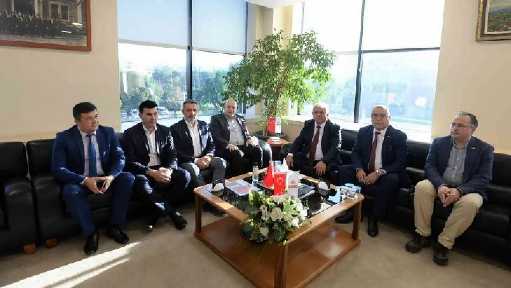 'Bursalı 193 firma Özbekistan'a ihracat yapıyor'