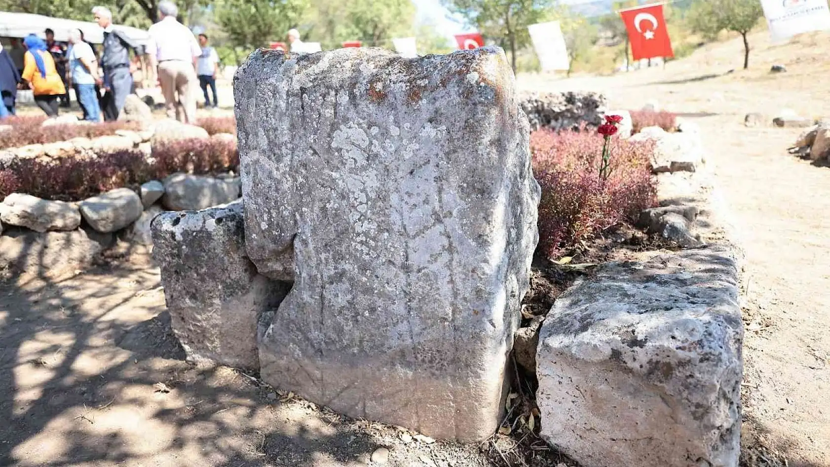 Ahi Evran'ın hocası Ahi Kaysar'ın mezarı ziyarete açıldı