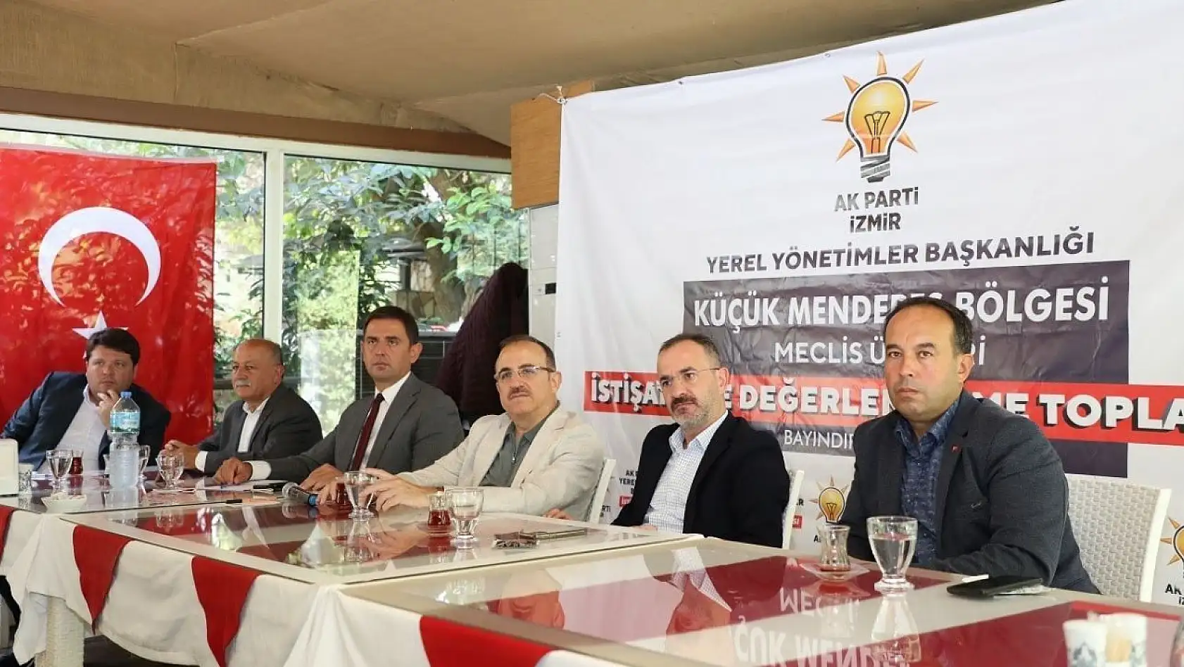 AK Partili Sürekli'den partililere: 'Her konuyu halk size, siz bize, biz de Ankara'ya taşıyacağız'