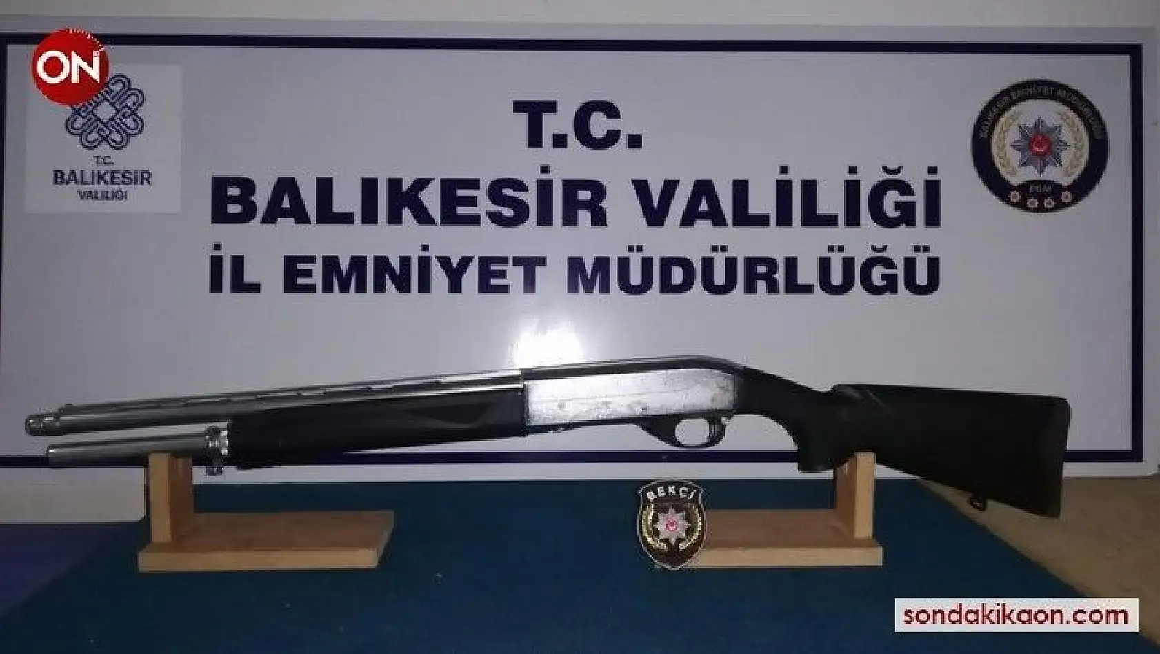Balıkesir'de polisten 12 aranan şahsa gözaltı