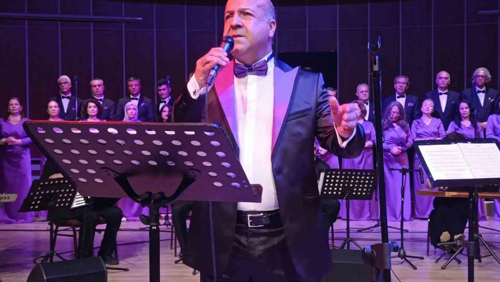 Balıkesir Türk Müziği Korosu Bodrum'da konser verdi