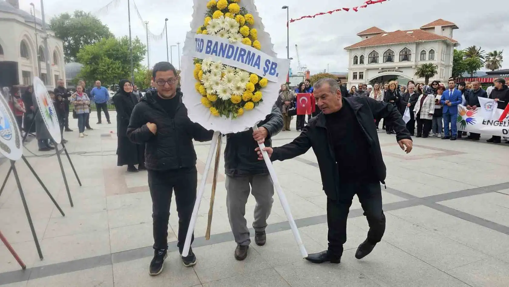 Bandırma'da Engelliler Haftası kutlandı