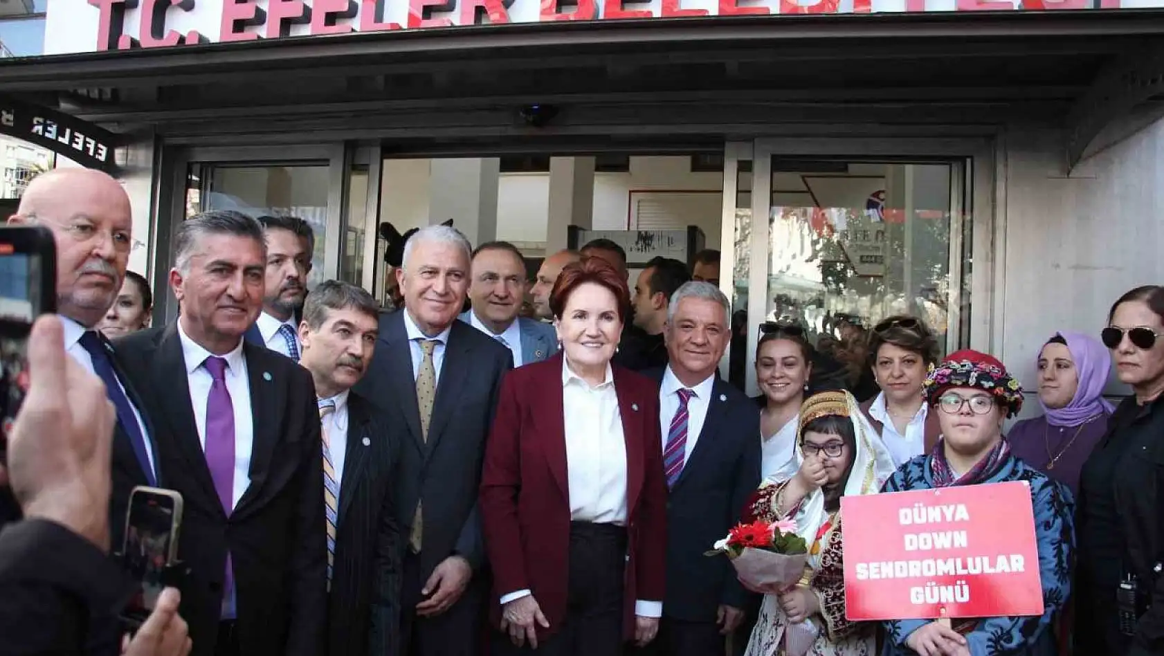 Başkan Atay, İYİ Parti Genel Başkanı Akşener'i ağırladı