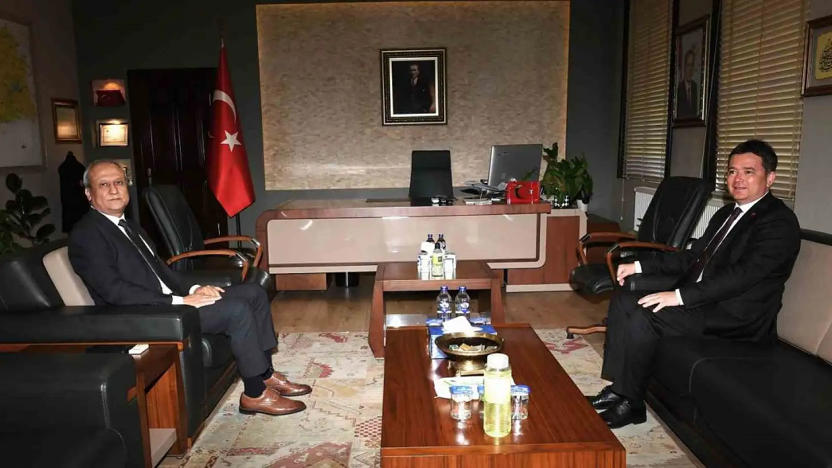 Başkan Aydın ilk resmi ziyaretini yaptı