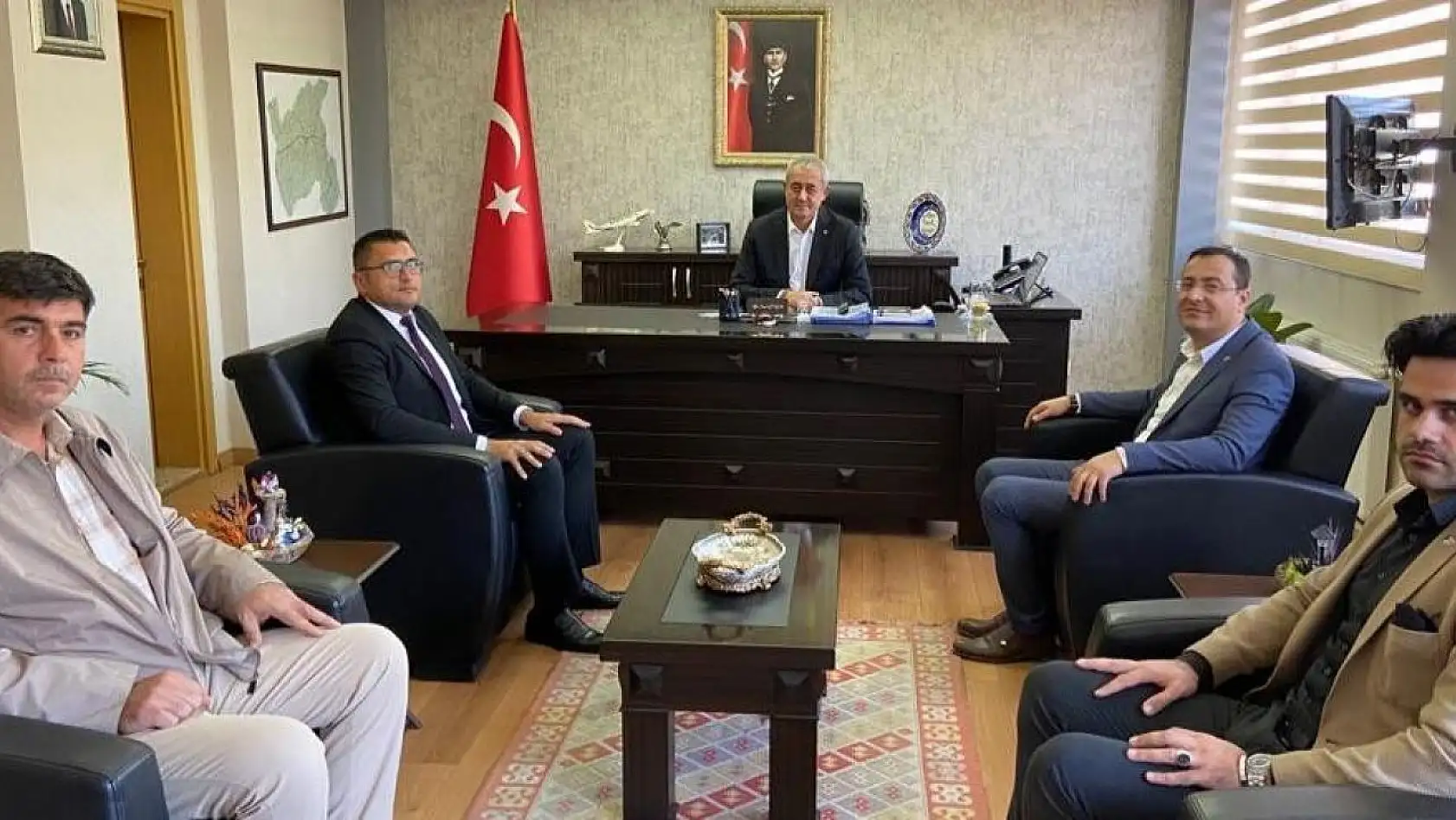 Başkan Öner Alaşehir'de incelemelerde bulundu