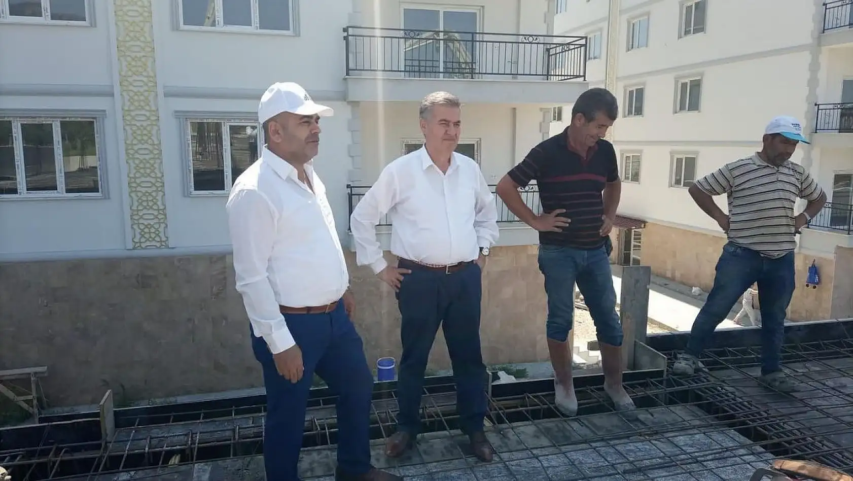 Buharkent'te toplu konut projesinde son 2 bloğun inşaatı başladı