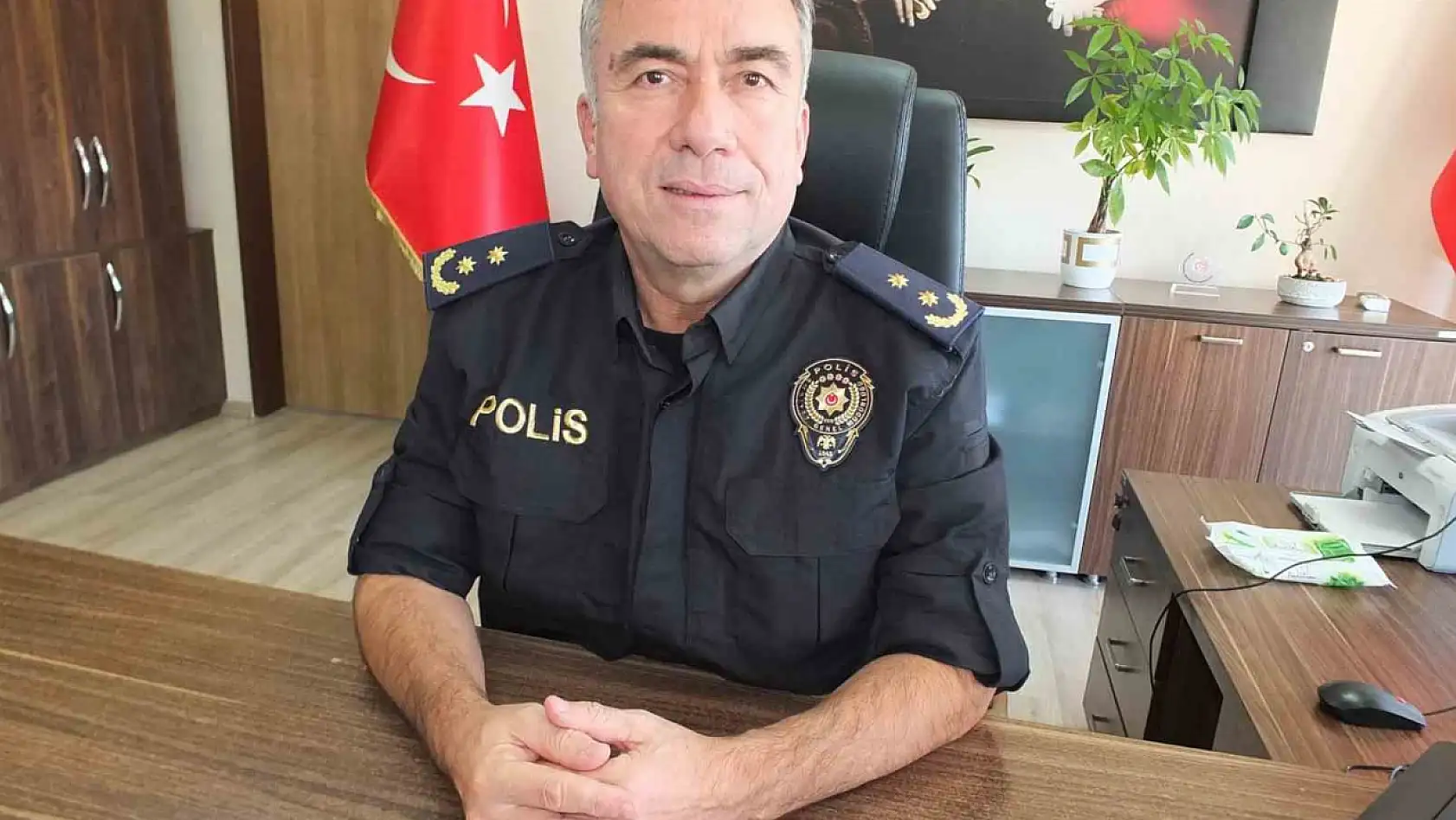 Burhaniye'de yeni emniyet müdürü Faik Karabaş oldu