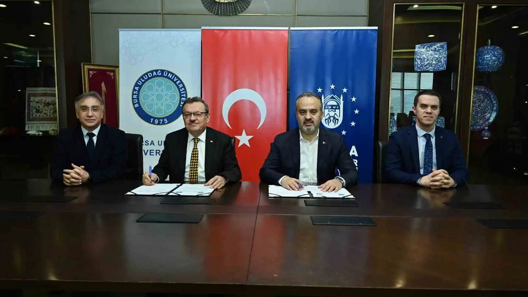 Bursa Büyükşehir'le üniversite arasında hayvan sağlığı için işbirliği