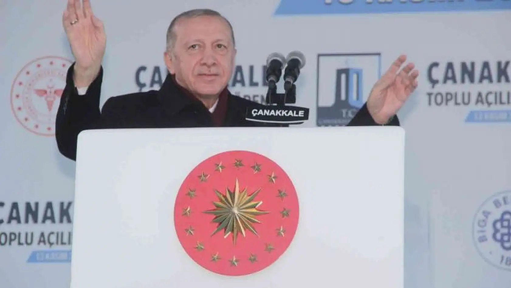 Cumhurbaşkanı Erdoğan: 'O yumrukları millete değil, gücünüz yetiyorsa bize sallayın'