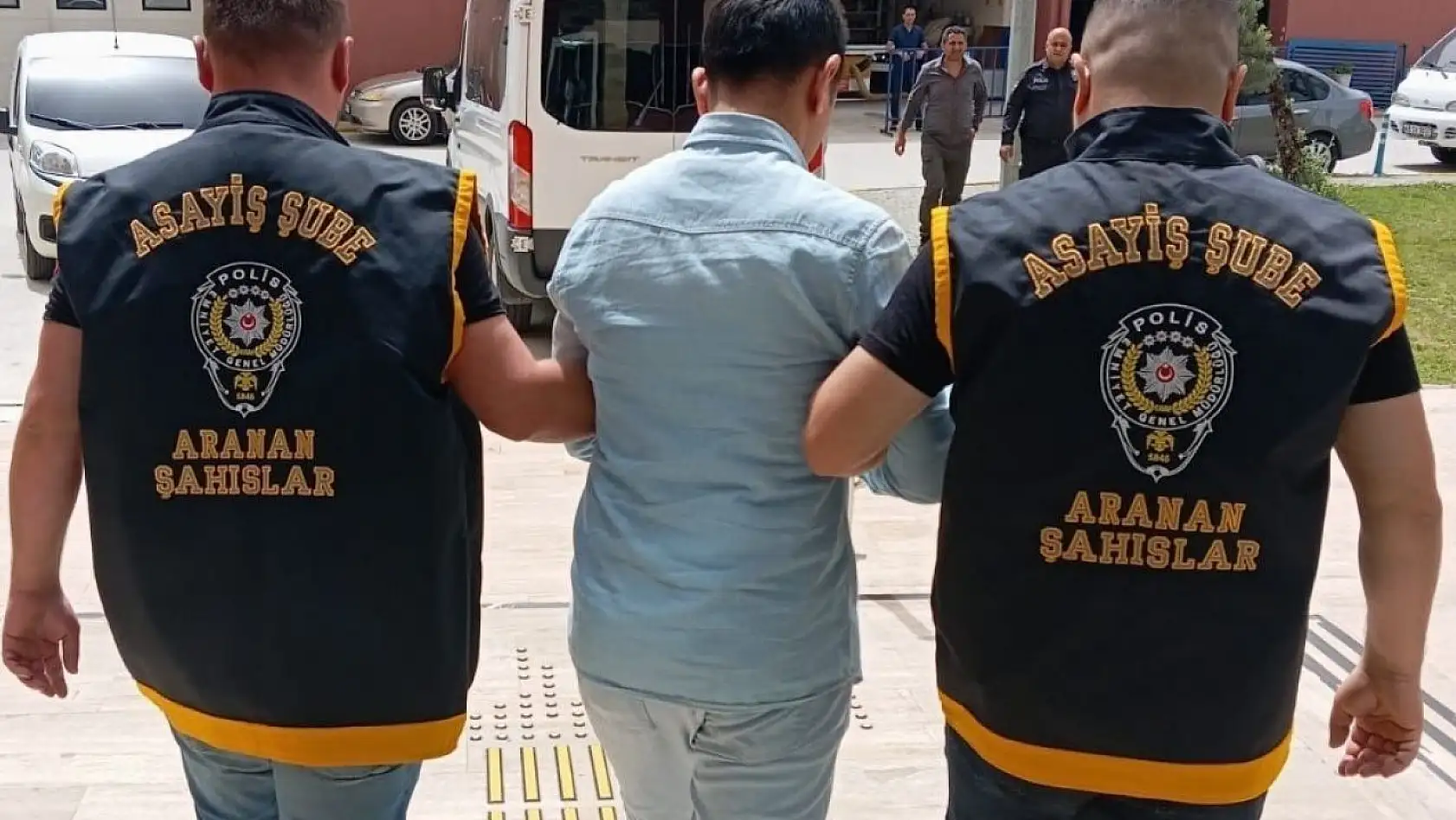 Denizli'de aranan 52 şüpheli tutuklandı