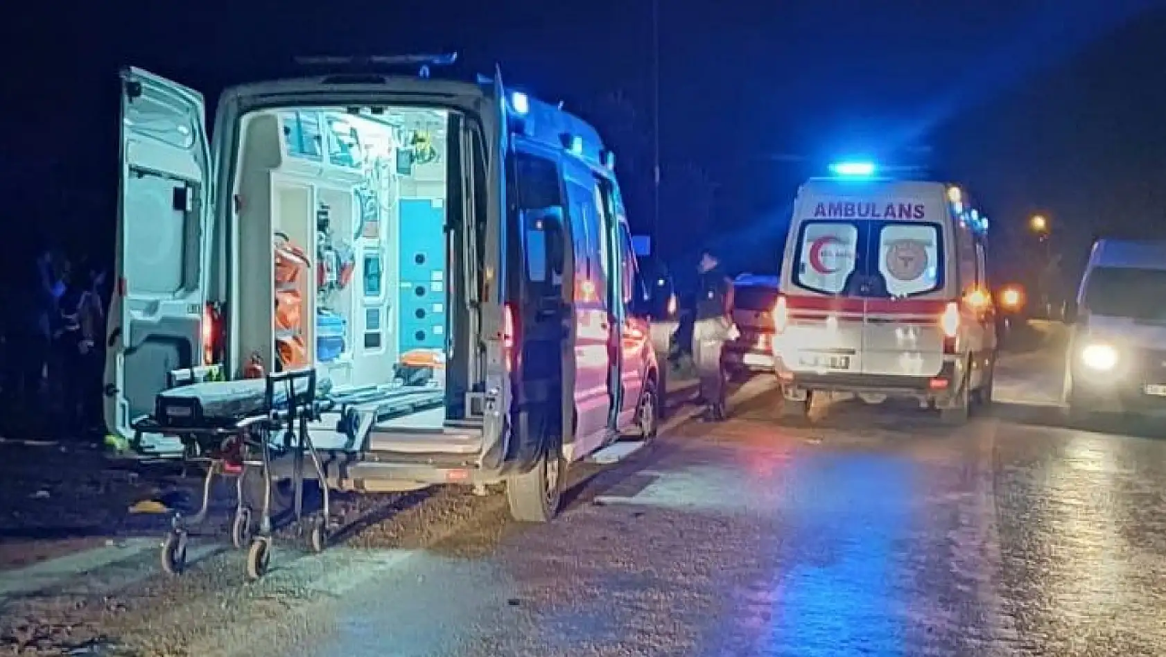 Erdek'te trafik kazası: 2 kişi yaralandı
