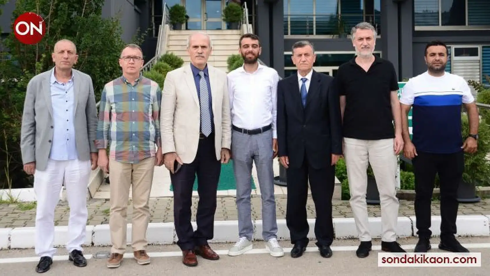 Eski Belediye Başkanı Recep Altepe, Bursaspor Kulübü'nü ziyaret etti