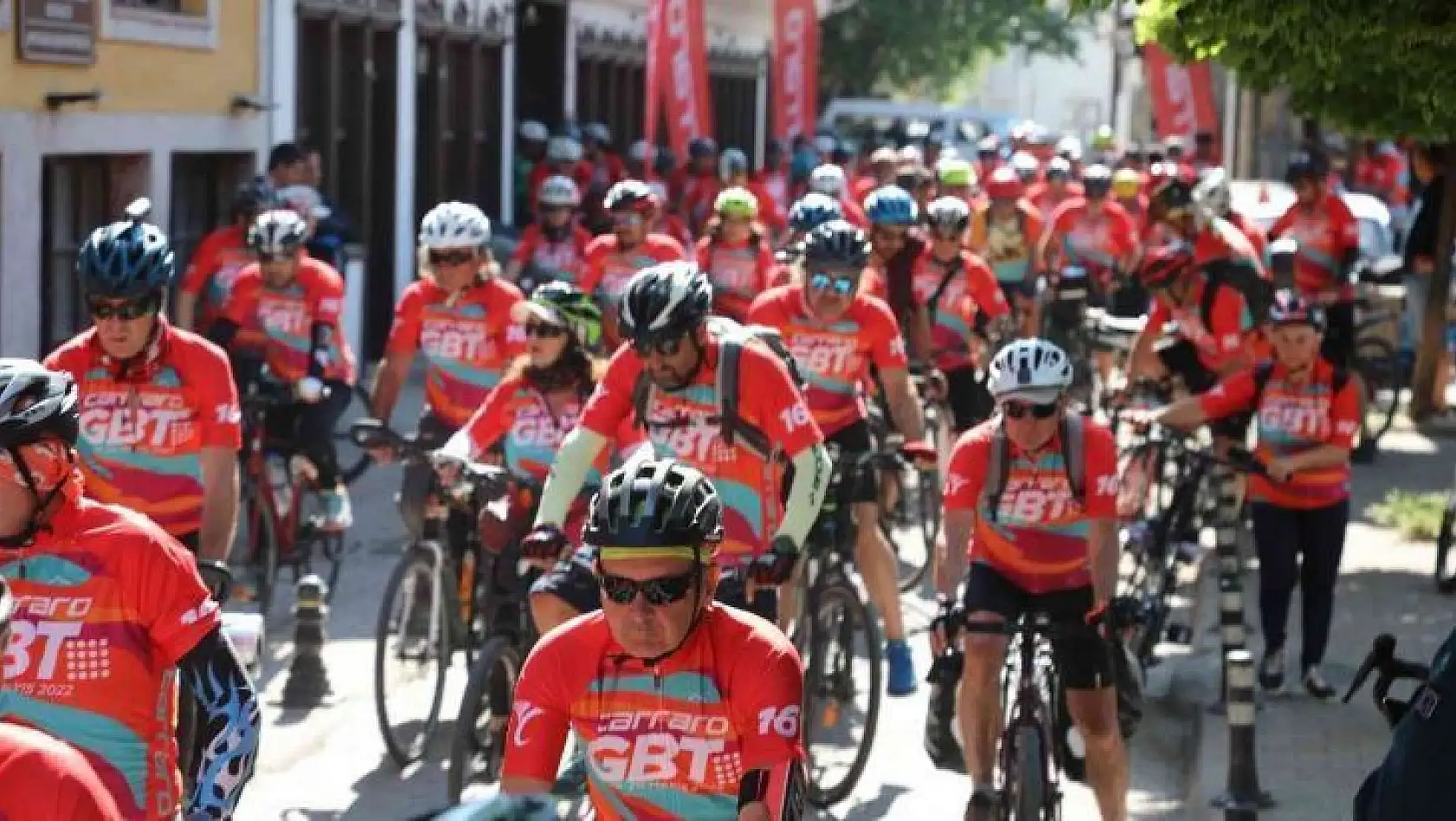 Gökova Bisiklet Turu'nun startını Başkan Gürün verdi