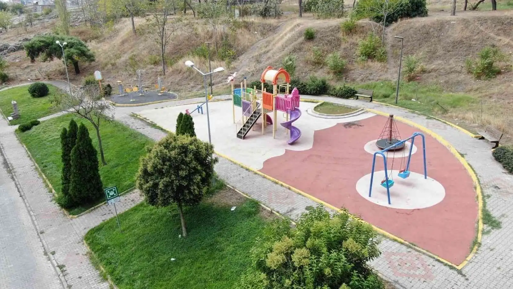 Karesi Belediyesi'nden yeni park ve spor sahaları