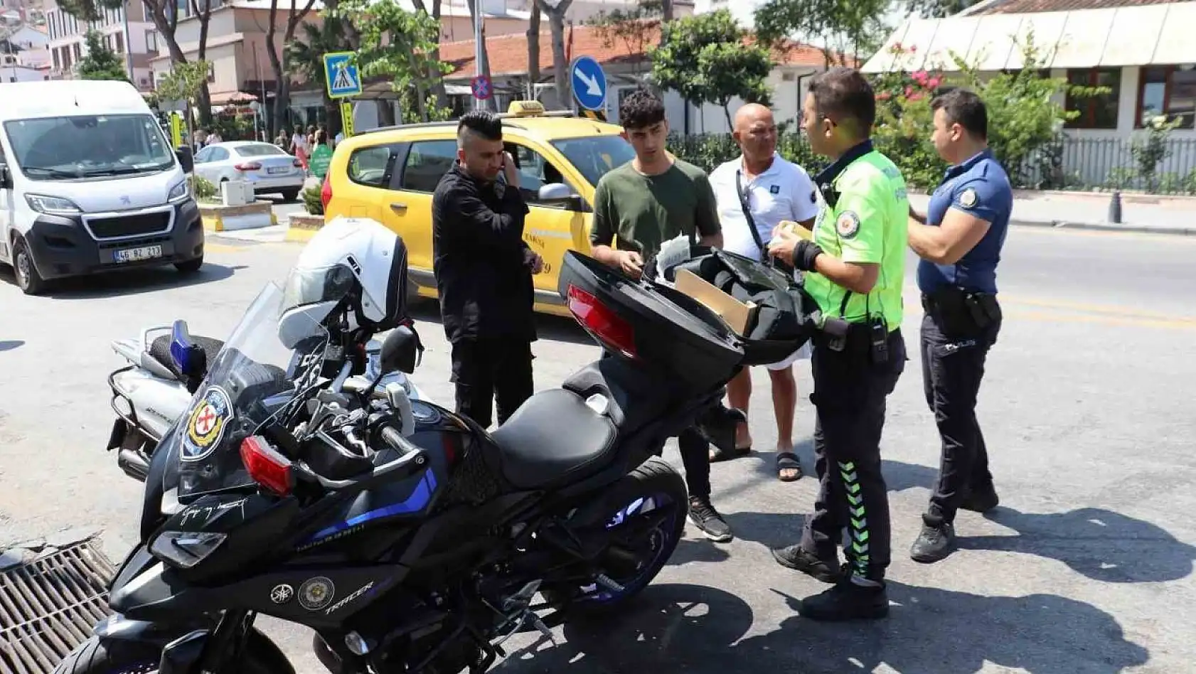 Kuşadası'nda kurallara uymayan motosiklet sürücülerine rekor ceza