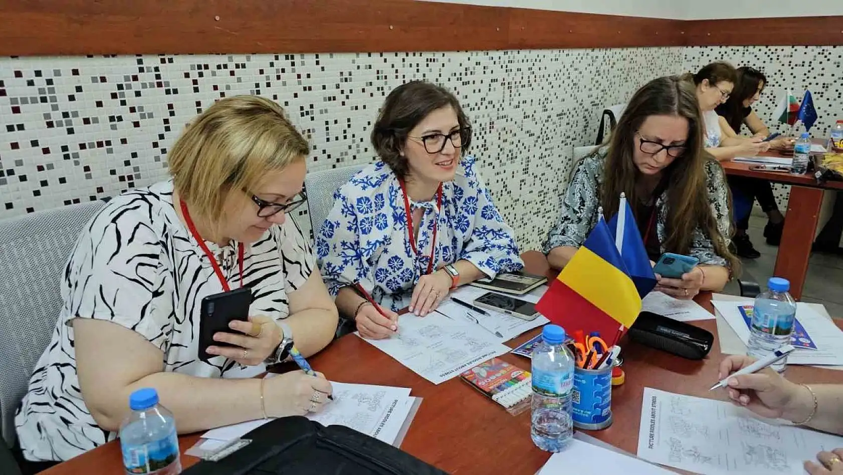 Nazilli'de 4 ülkeden öğretmenler öğrencilere sosyal destek için birlik oldu