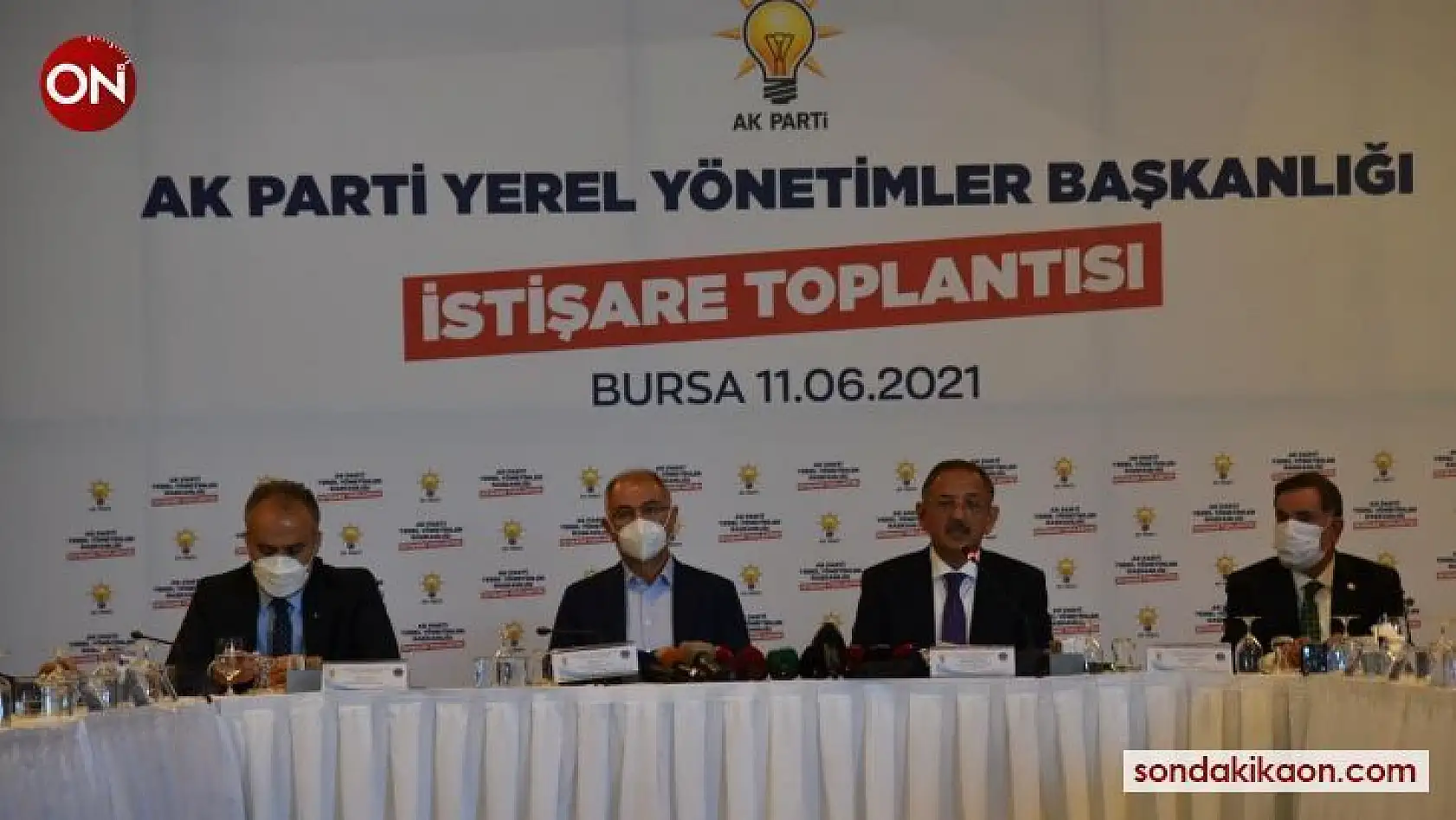 Özhaseki: 'İstanbul ve Ankara belediyeleri algı ile yönetiliyor'