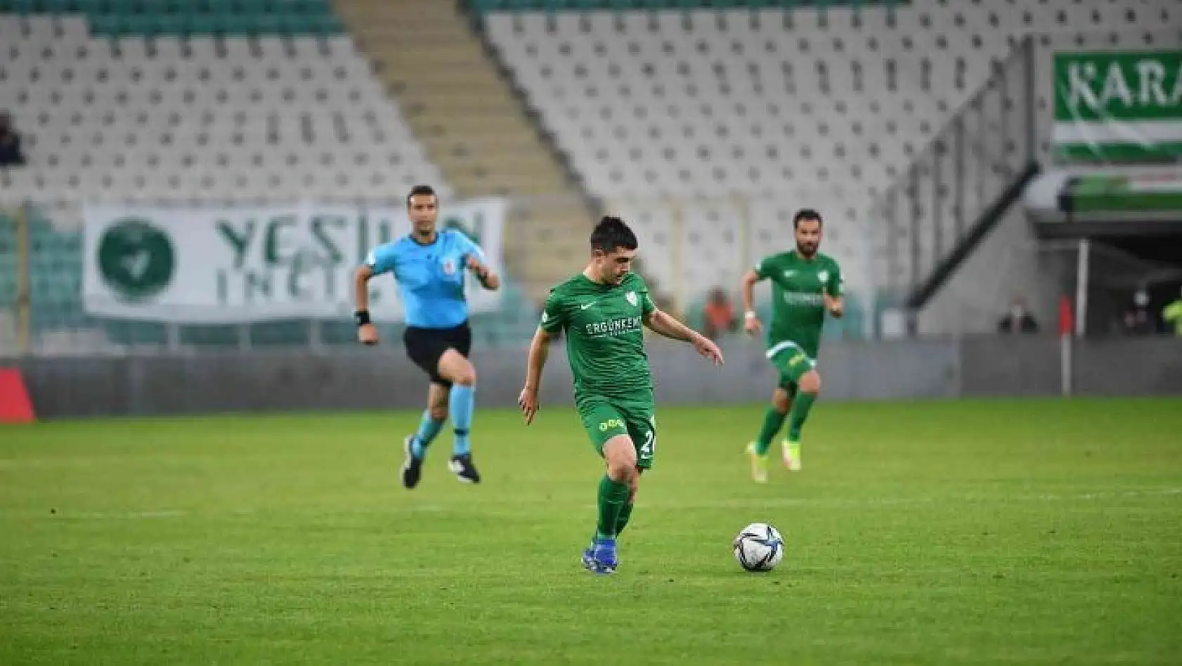 Vefa Temel, Bursaspor'la olan sözleşmesini feshetti