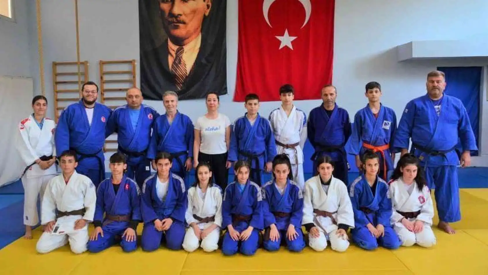 Yunusemreli judocular Kahramanmaraş'ta madalya arayacak