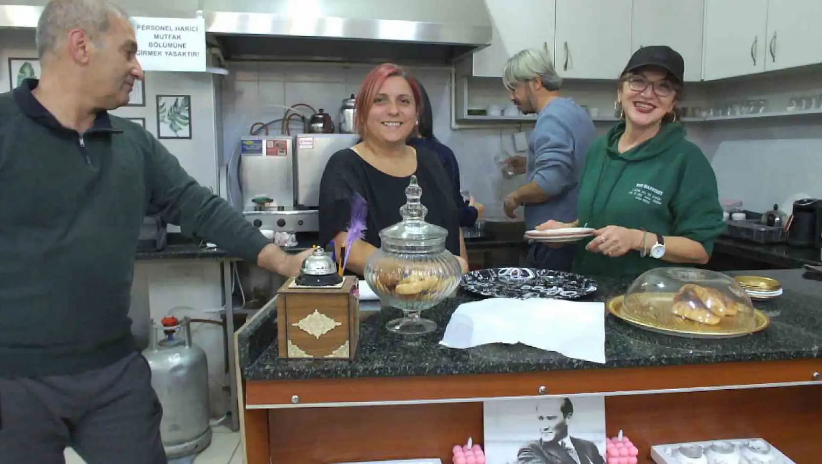 'Kadınlar Kahvehanesi' sosyal etkinlik merkezi haline geldi