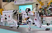 Balıkesir'de sporcular eskrimde şampiyonluk için yarışıyor