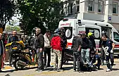 Bandırma'da motosikletli kurye kazada yaralandı
