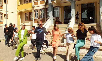 Ayvalık'ta Hıdırellez ateşi okulda yandı