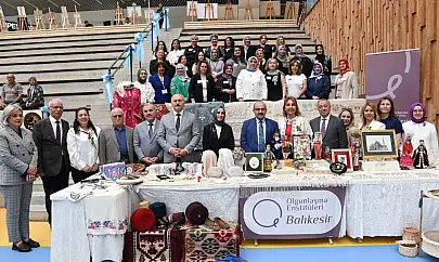 Balıkesir'de 2 bin 874 kursta 61 bin kursiyer belge aldı