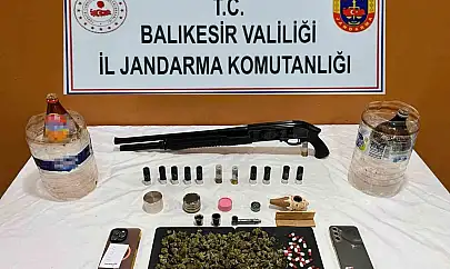 Balıkesir'de uyuşturucuya geçit yok: 2 şüpheli gözaltına alındı