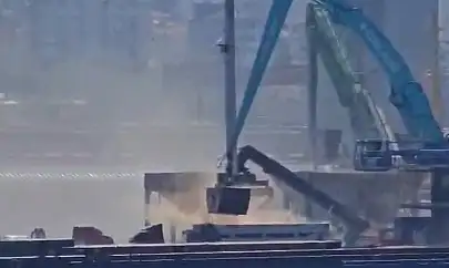 Bandırma Çelebi Limanı hava ve deniz kirliliğine sebep oluyor