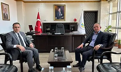 Burhaniye'de Mülkiye Başmüfettişi Öner, kaymakam İlyas Memiş'i ziyaret etti
