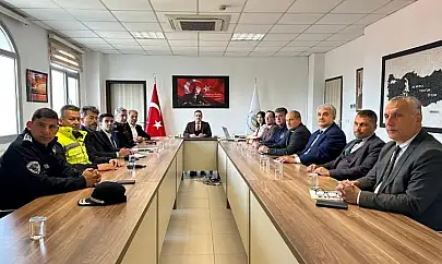 Burhaniye'de uyuşturucu ile mücadele toplantısı yapıldı