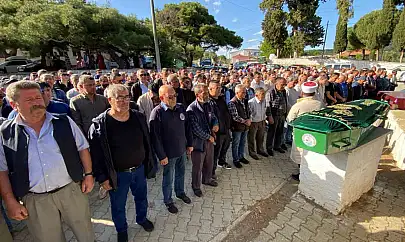 Çanakkale'deki kazada hayatını kaybeden 2 kişi Balıkesir'de toprağa verildi