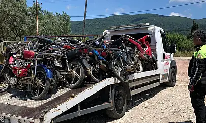 Erdek'te  tescilsiz motosikletler toplandı