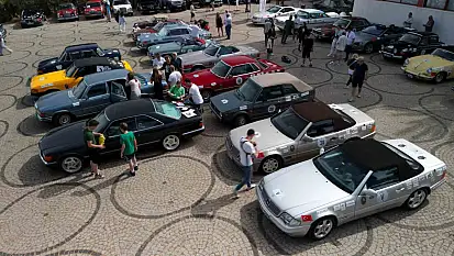 Ayvalık'ta klasik otomobillerin 27. Batı Anadolu Rallisi heyecanı