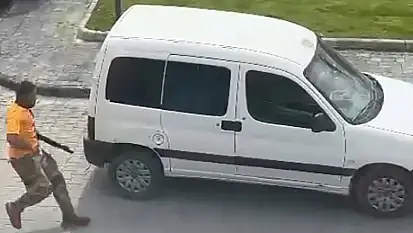 Balıkesir'de hurdacıyı tüfekle vuran saldırganın kaçtığı anın görüntüleri ortaya çıktı