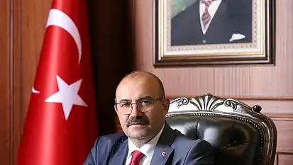 Balıkesir Valisi Ustaoğlu: '1 Mayıs Emek ve Dayanışma Günü kutlu olsun'