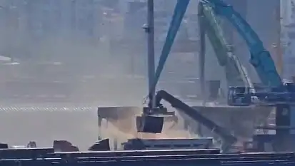 Bandırma Çelebi Limanı hava ve deniz kirliliğine sebep oluyor
