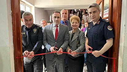 Burhaniye'de Kaymakam Memiş, Bilim Fuarı açılışına katıldı