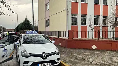 Okul civarında sürücü kursuna velilerden tepki