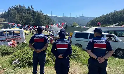 Ağaçlı'daki festivalde jandarma ekipleri kuş uçurtmadı