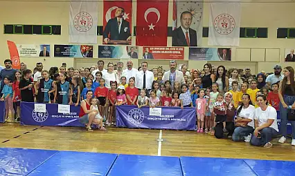 Balıkesir'de yaz spor okullarına bin 200 çocuk katılıyor